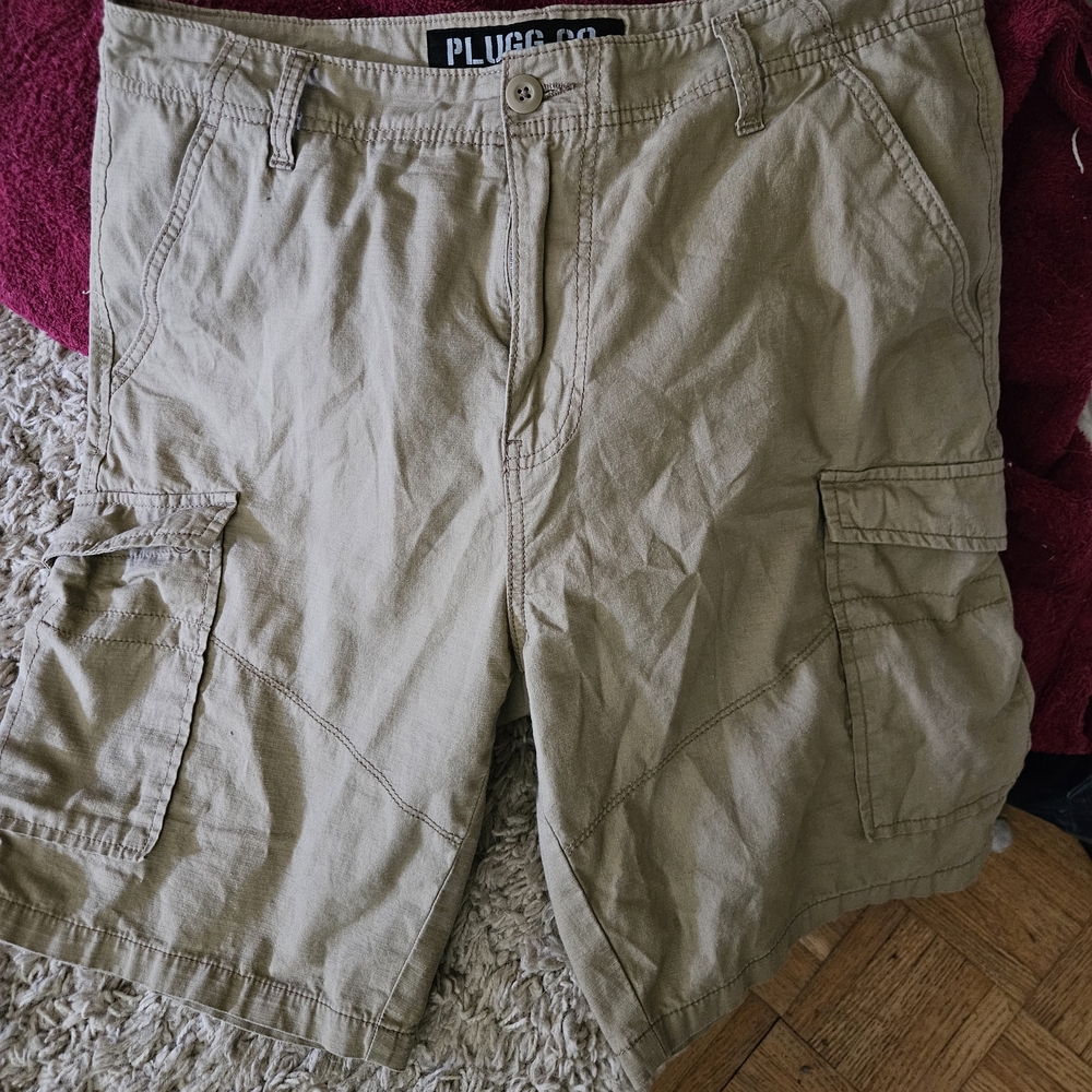 Plugg Men's Khaki Cargo Shorts